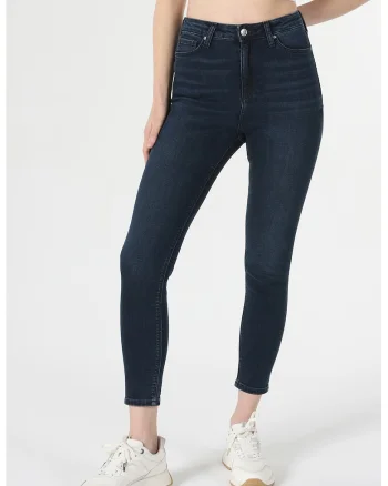 Blugi crop cu talie inalta1