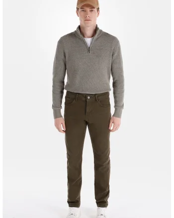 Blugi regular fit, Kaki