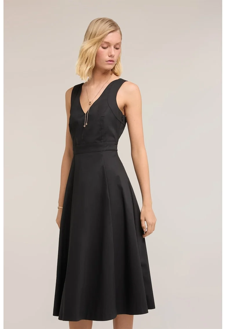 Rochie midi evazata fara maneci cu decolteu in V, Negru
