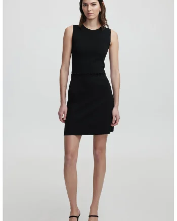 Rochie mini fara maneci cu decolteu la baza gatului, Negru