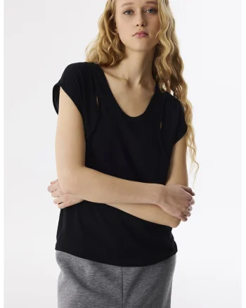 Bluza cu decolteu rotund si decupaj, Negru
