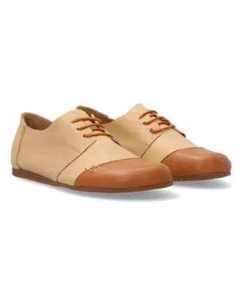 Pantofi cu talpa joasa din piele cu siret