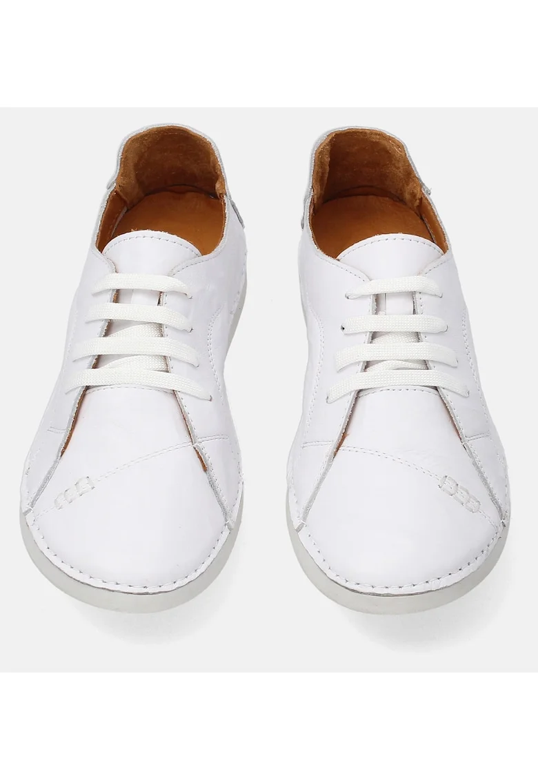 Pantofi sport uni din piele naturala .