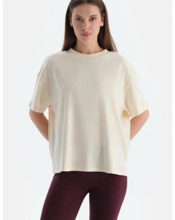 Tricou lejer cu maneci cazute, Alb fildes