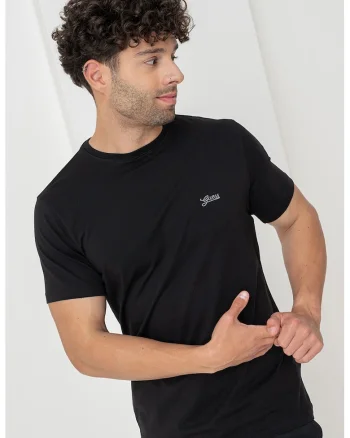 Tricou slim fit cu decolteu la baza gatului, Negru