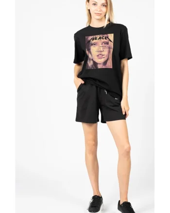 Pantaloni scurti cu talie inalta si buzunare,