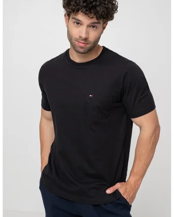 Tricou cu decolteu la baza gatului, Negru