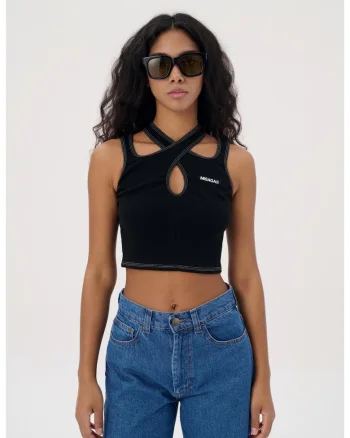 Top crop cu decupaje