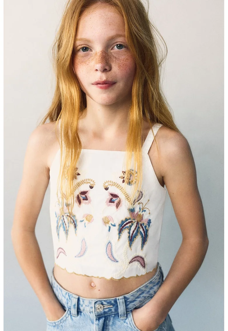 Tricou crop cu detalii brodate, Albastru prafuit/Violet prafuit/Alb murdar