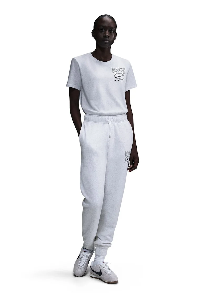 Tricou cu decolteu la baza gatului si logo pe piept, Gri deschis