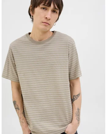 Tricou cu model in dungi si decolteu la baza gatului, Alb/Maro camel