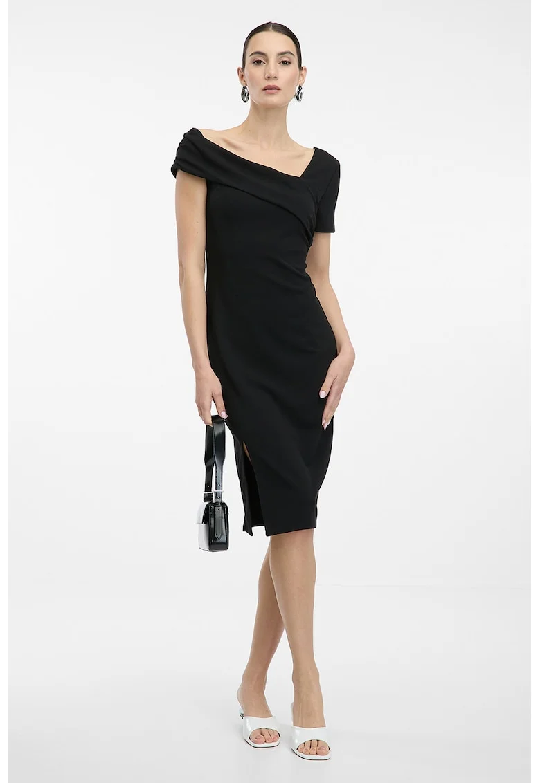 Rochie cambrata cu decolteu asimetric, Negru