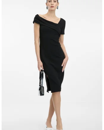 Rochie cambrata cu decolteu asimetric, Negru