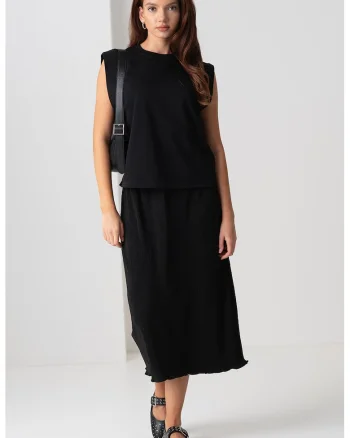 Bluza uni cu decolteu la baza gatului