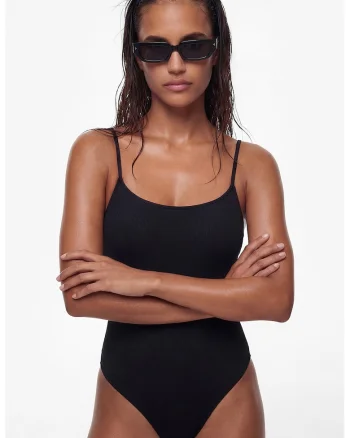Costum de baie intreg cu model uni, Negru
