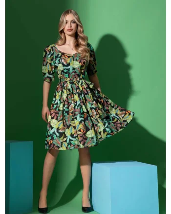 Rochie cu imprimeu tropical si maneci bufante