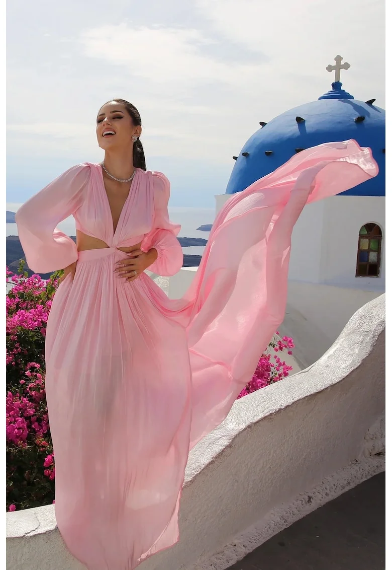 Rochie maxi evazata cu slit pe picior si maneci ample, Roz