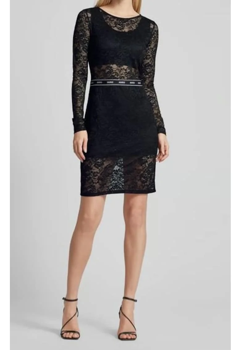 Rochie mini din dantela