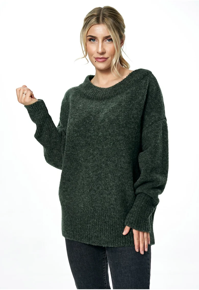 Pulover dama  oversize, guler barca, masliniu inchis, material tricotat cu lana,