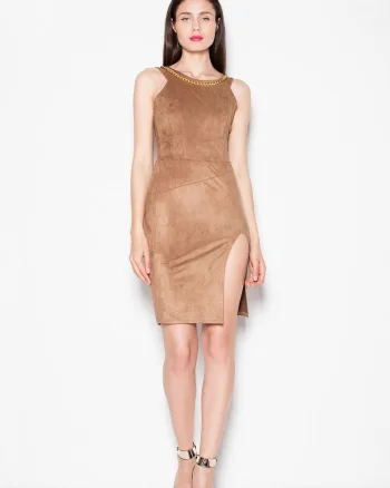 Rochie de seara  maro, piele intoarsa, decolteu adanc, cu colier bijuterii