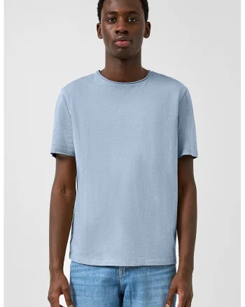 Tricou regular fit cu decolteu la baza gatului si terminatie plisata