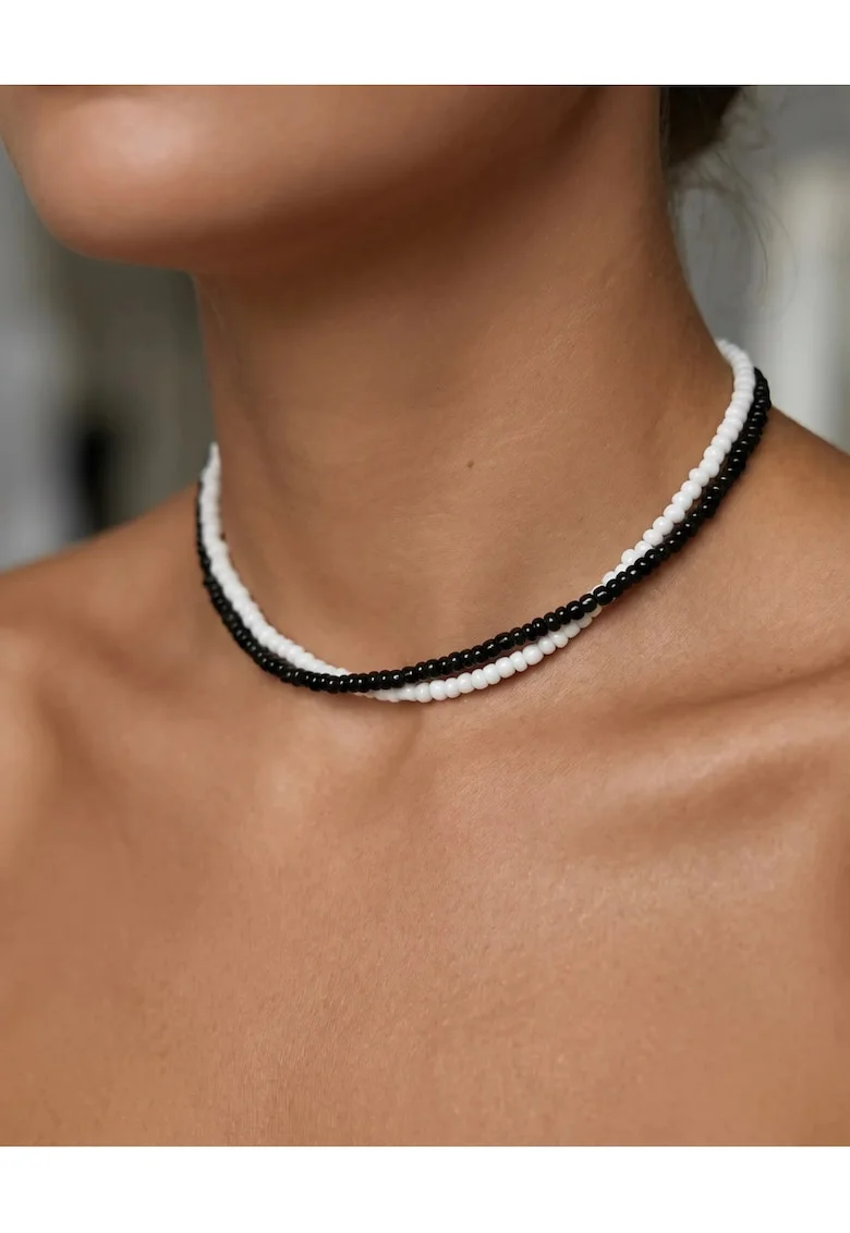 Set doua coliere cu margele Alb si Negru, reglabile