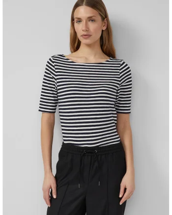 Tricou cu dungi si decolteu barcuta