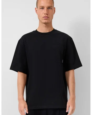 Tricou uni cu decolteu la baza gatului