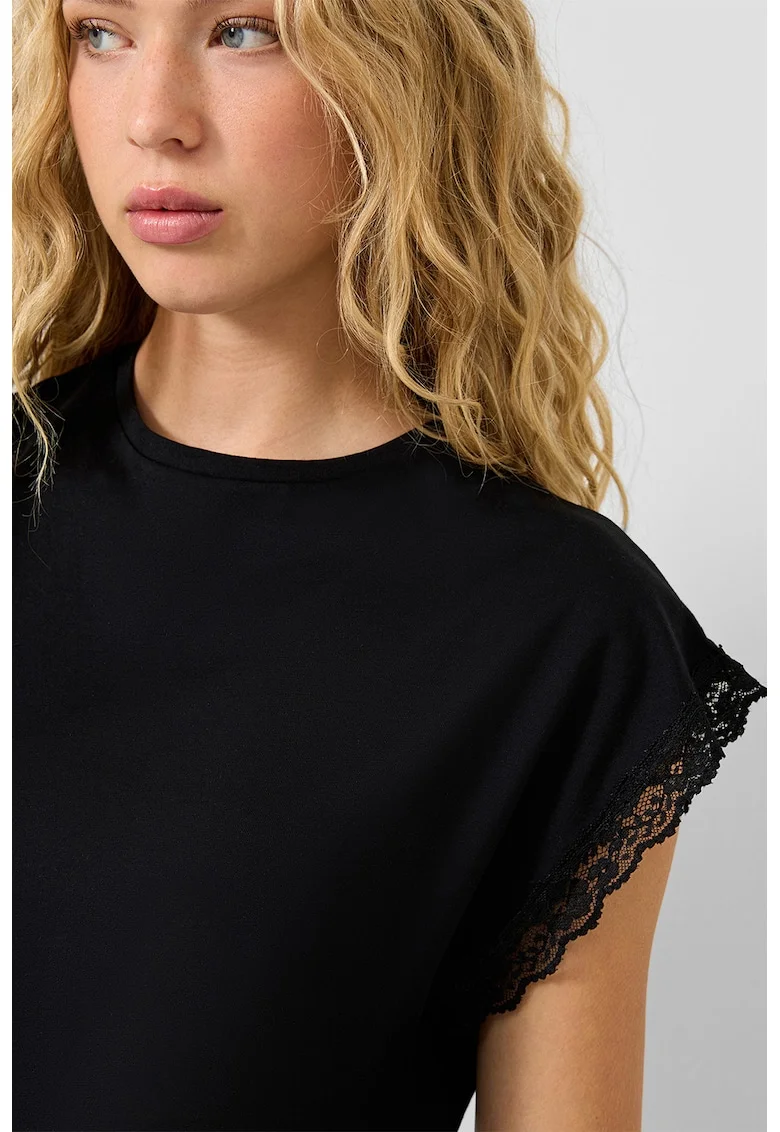 Tricou de bumbac cu dantela