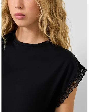 Tricou de bumbac cu dantela