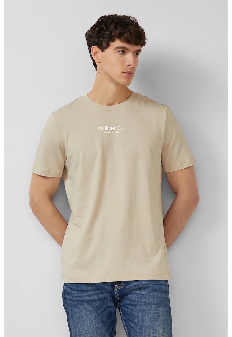 Tricou cu decolteu la baza gatului si logo