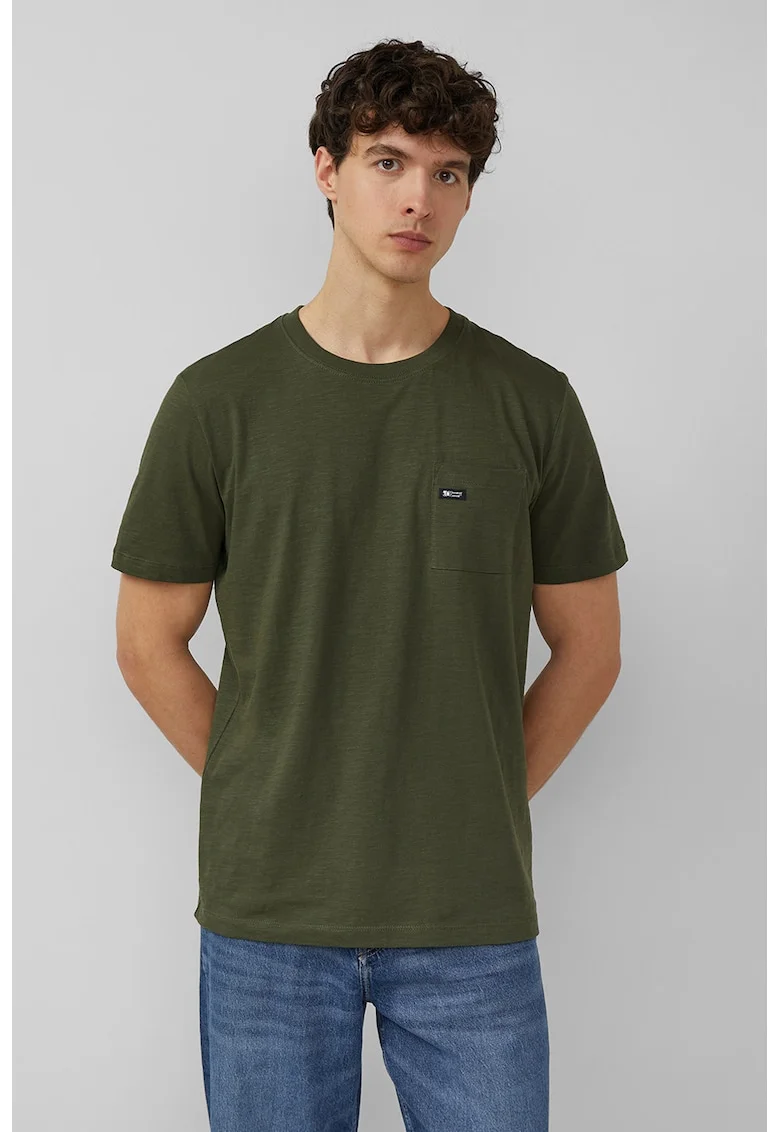 Tricou lejer cu buzunar pe piept