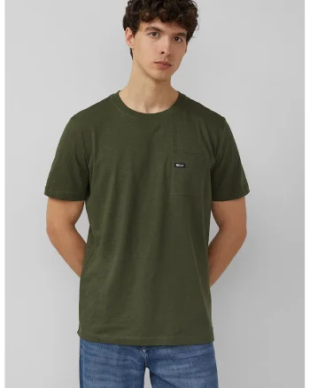 Tricou lejer cu buzunar pe piept