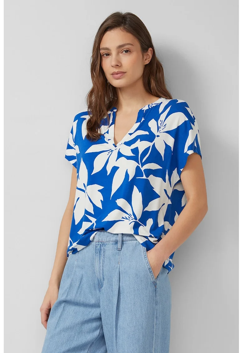 Bluza cu decolteu in V si model