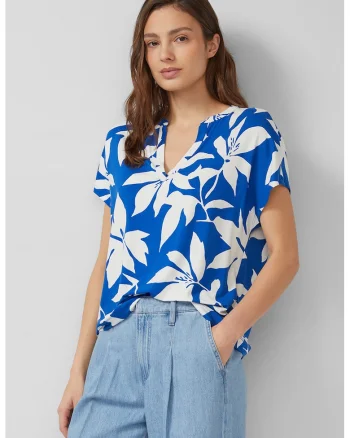 Bluza cu decolteu in V si model