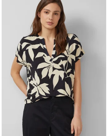 Bluza cu decolteu in V si model