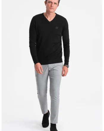 Pulover slim fit cu decolteu in V, Negru