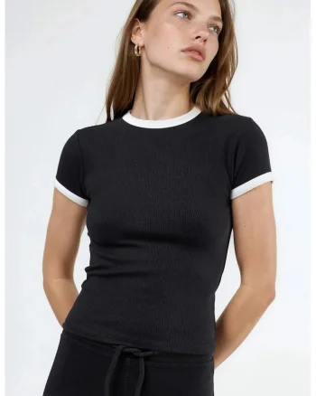 Tricouri dama,  tricou cu maneca scurta, reiat, negru, 96% viscoza, 4% elastan