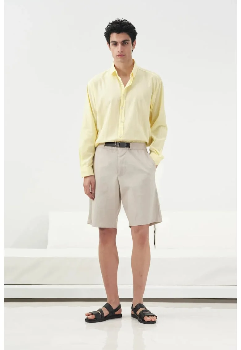 Pantaloni scurti,  talie medie, cu curea, gri, bumbac