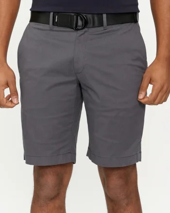 Pantaloni scurti cu buzunare