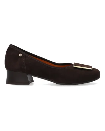 Pantofi din piele intoarsa cu toc mic si ornament metalic