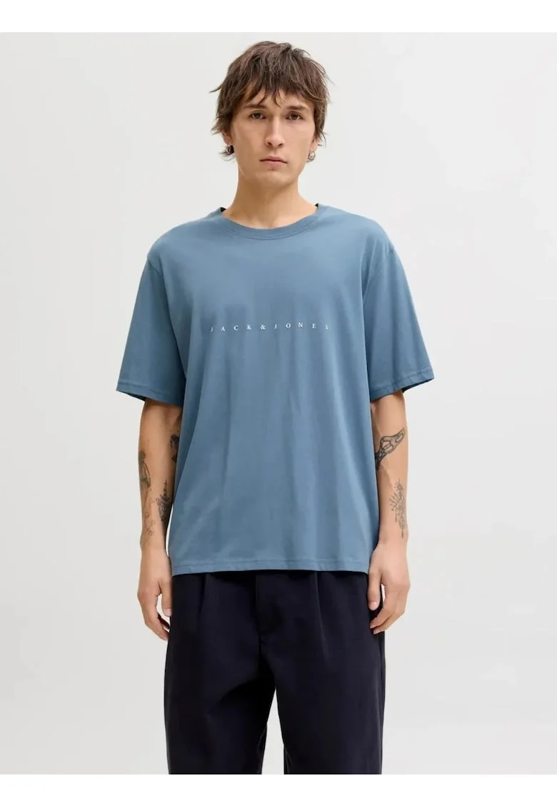 Tricou barbati JJESTAR JJ TEE SS, cu textul Jack & Jones, Relaxed Fit, Albastru inchis