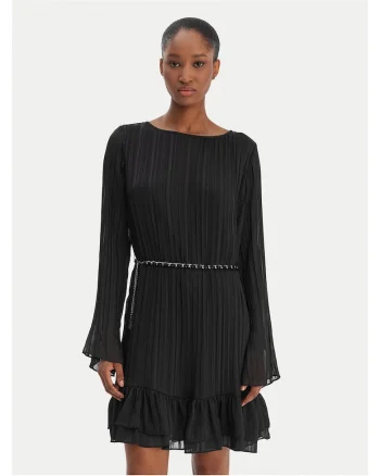 Rochie de zi, Negru