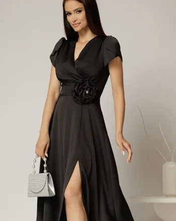 Rochie midi neagra de ocazie cu decolteu petrecut si maneci tip lalea