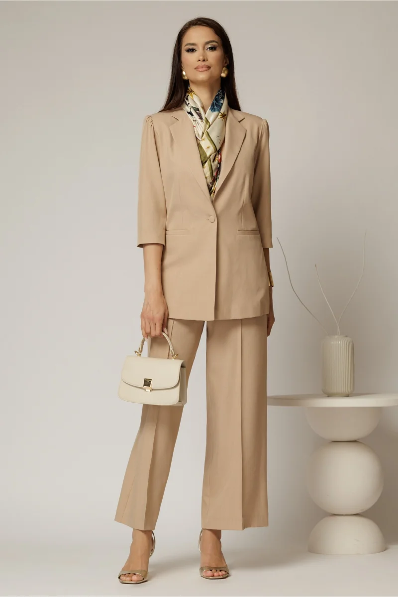 Compleu DY Fashion bej din sacou si pantalon
