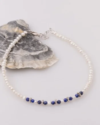 Bratara subtire din perle cu lapis lazuli