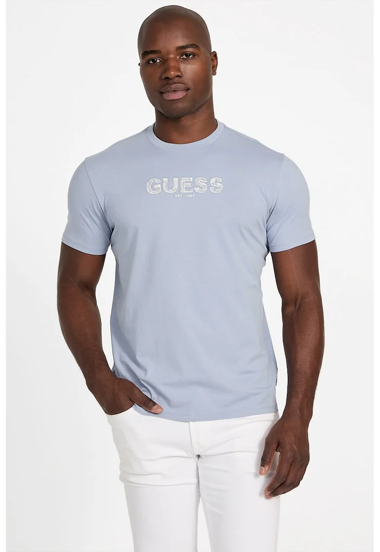 Tricou cu decolteu la baza gatului si logo