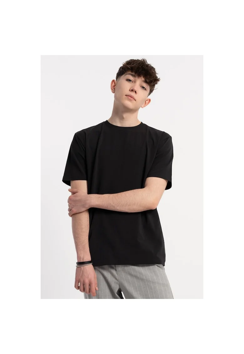 Tricou lejer uni, Negru