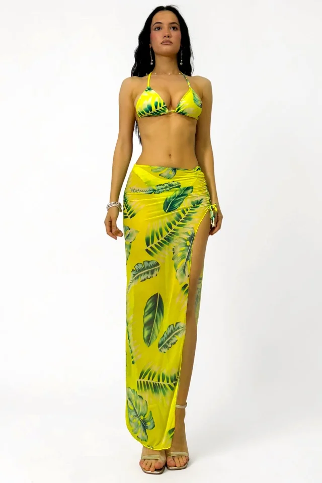 Set plaja trei piese YARINA, fusta cu snur reglabil, slip brazilian si sutien, Galben