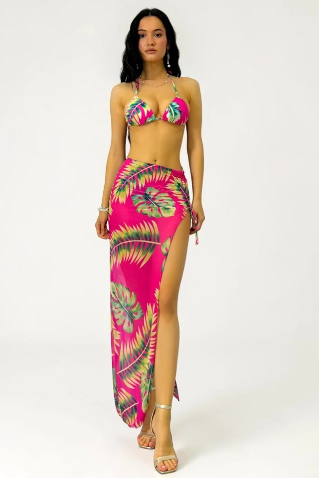 Set plaja trei piese YARINA, fusta cu snur reglabil, slip brazilian si sutien, Fucsia